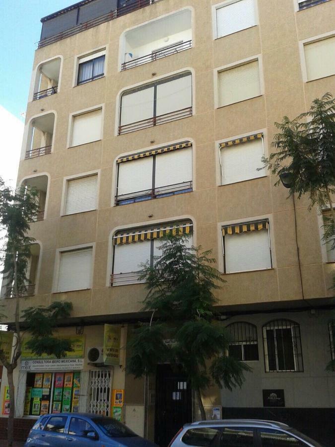 Apartments Atico On Calle Caballero De Rodas Торевьиа Экстерьер фото